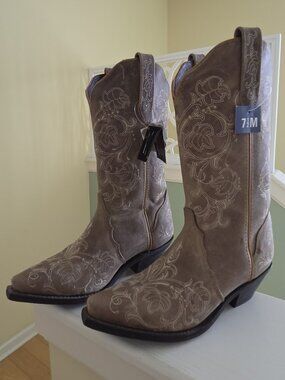 Rockin Country Collection Cowboy Boots